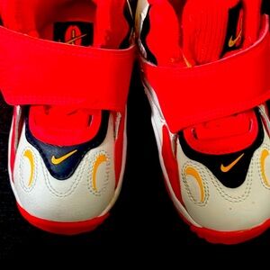 Size 7c  toddler boys
